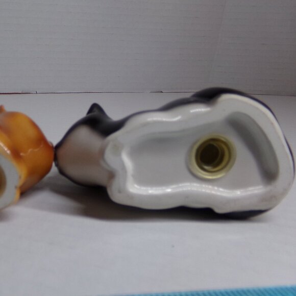 Cat Salt and Pepper Shakers Black Orange Ceramic Magnetic Noses - Picture 4 of 9